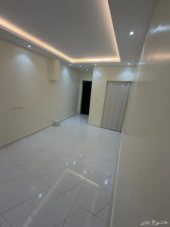 غرفتين للإيجار كل غرفة لحالها 7