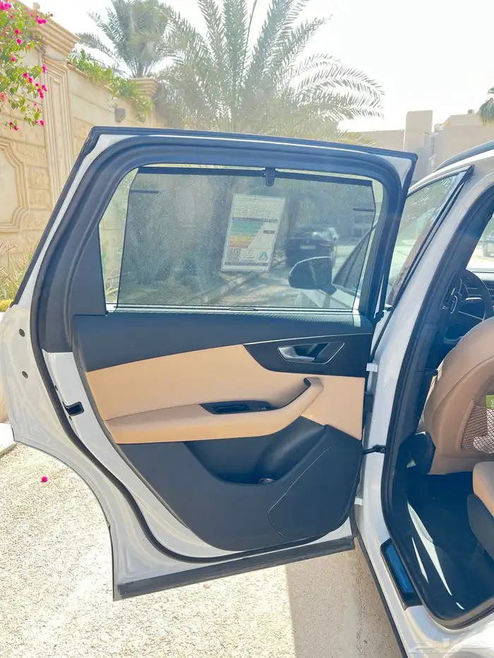 اودي جيب Q7 2023 مخزن 9