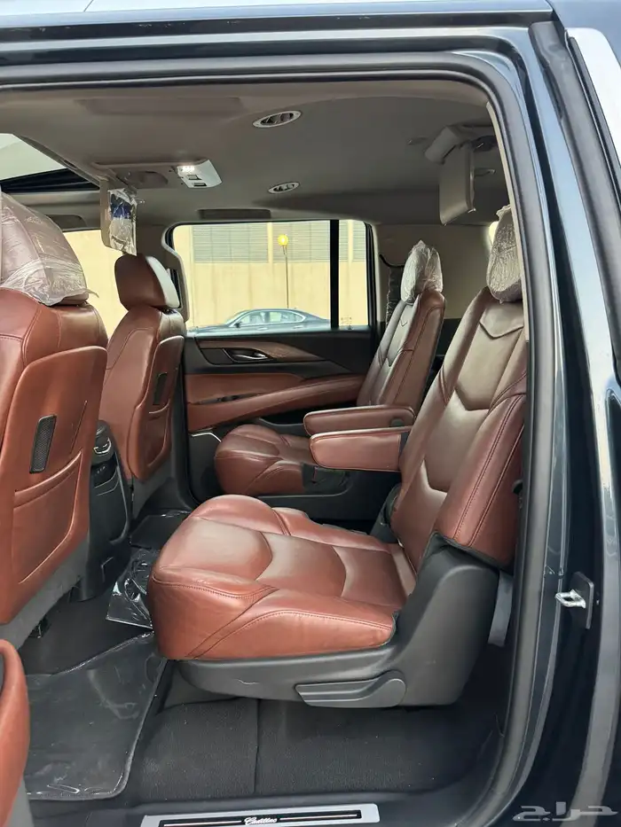 اسكاليد 2019 بريميوم (ملكي) الجميح نظيف جدا 58