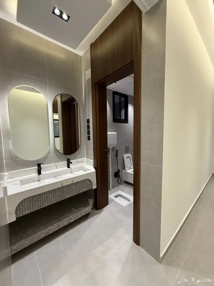 شقق علويه 6 غرف بتصميم فندقي قرب ممشي الراقي -بسعر 560الف 11