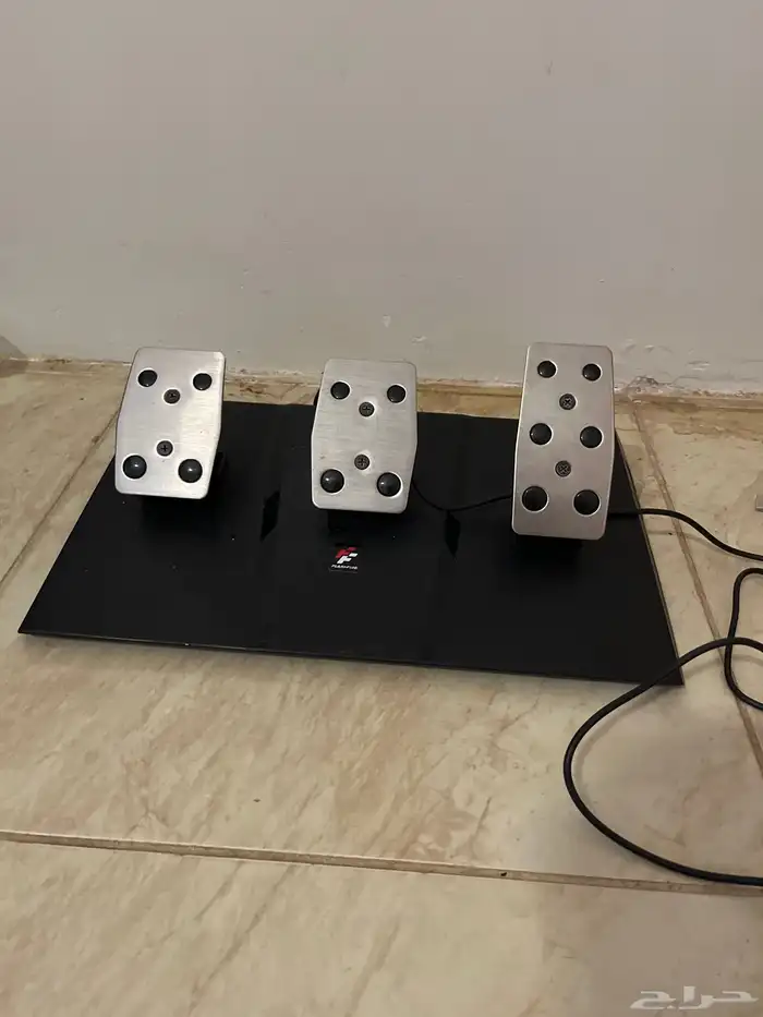 دركسون يشتغل على سوني 4 استخدام 6اشهر السعر 500الى 1100 2