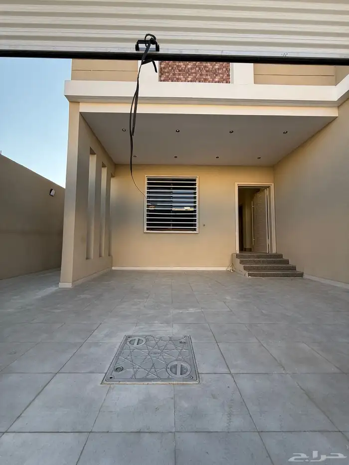 للبيع شقق ارضيه وعلويه بسعر صيدة ع برحه وسيعه بشمال الخميس 3