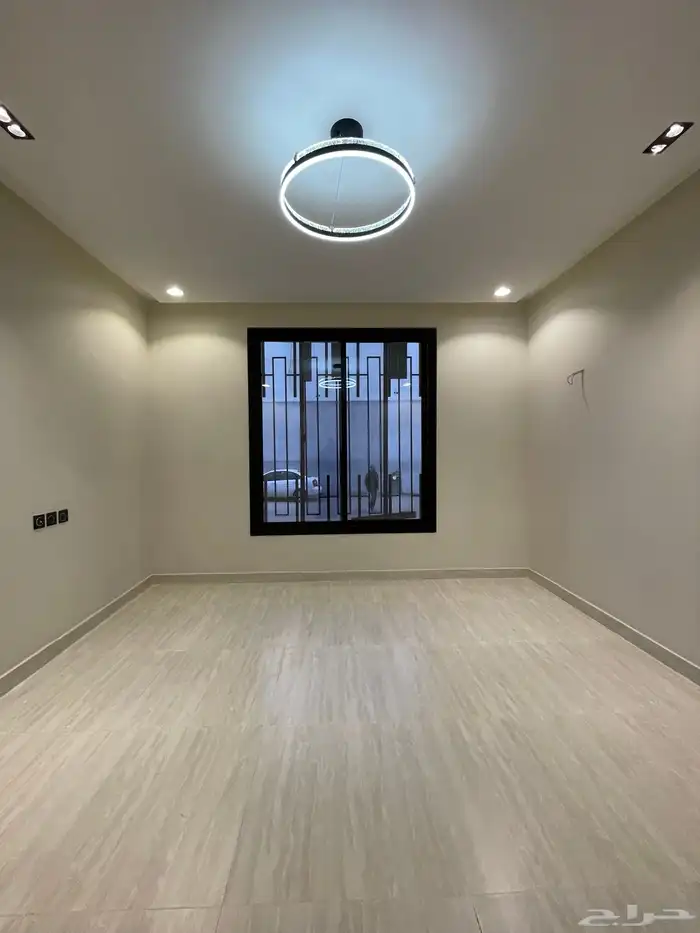 للبيع شقق ارضيه وشقق علويه من 430 الف حى المصيف 4