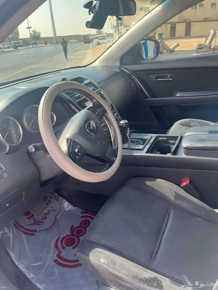 مازدا CX9 موديل 13 للبيع ابيض ماشي 300 الف 6