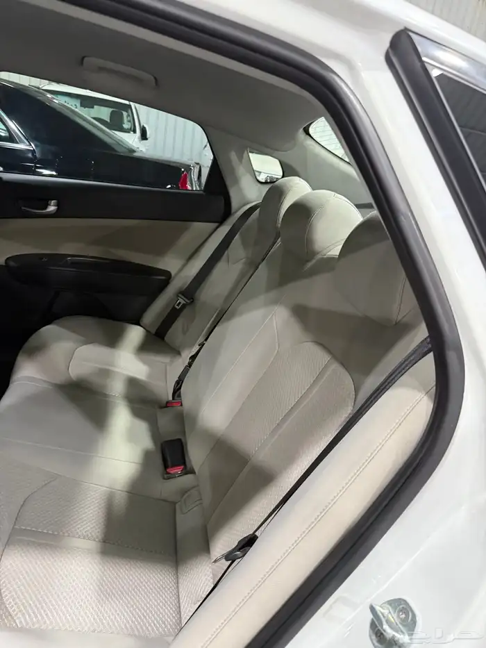 كيا اوبتيما 2020 ستاندر مطور لدى معرض(عبيد الرشيدي) 9