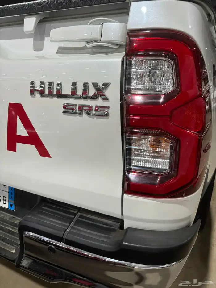 هايلكس غمارتين دبل اتوماتيك. فل كامل بنزين 12