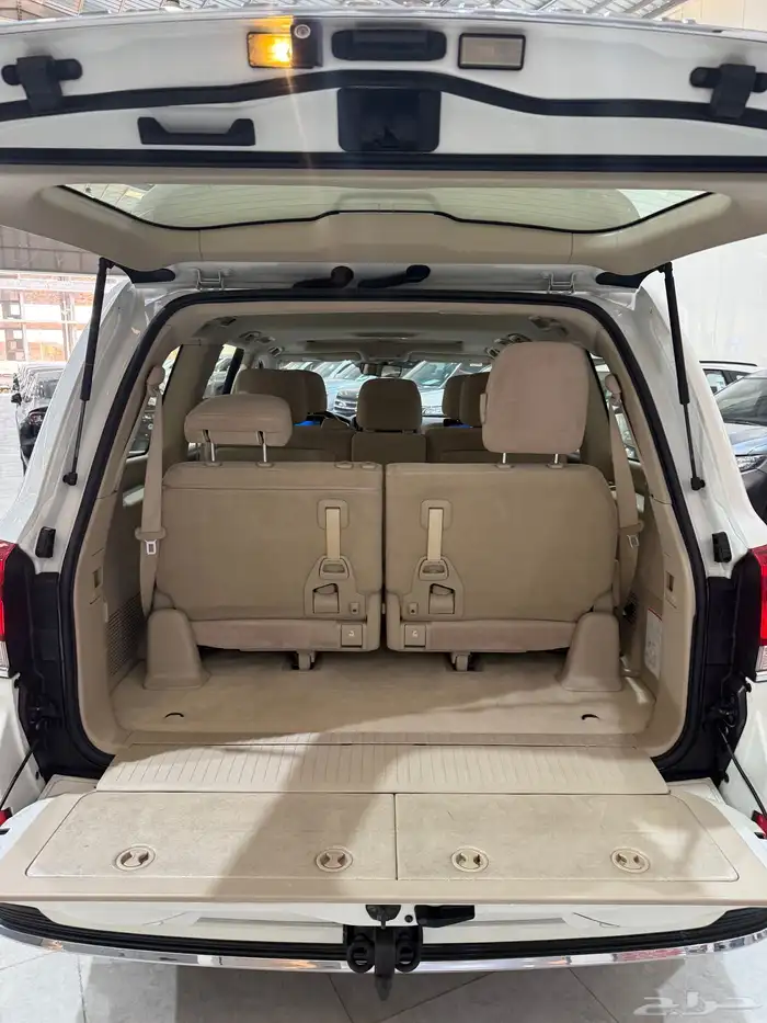 لاندكروزر GXR. سعودي 8 سلندر 2018 16