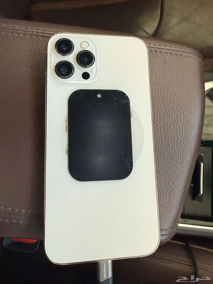 ايفون 12 برو ماكس ذهبي شاشة مكسورة 1