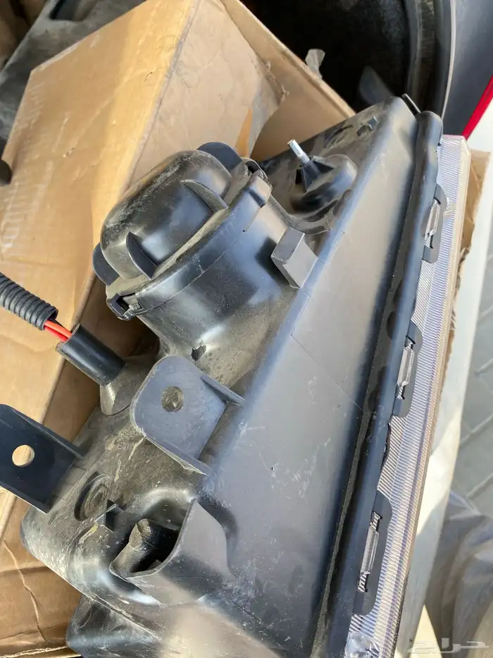 للبيع شمعه فورد مارودر 0