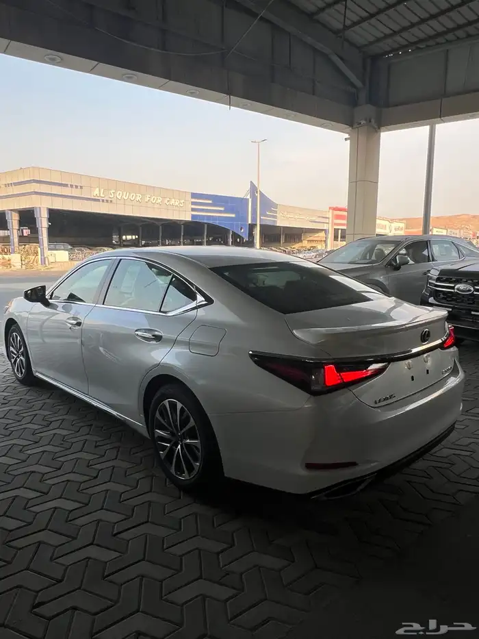 لكزس ES350 CA بريمي 2025 باقل الاسعار 3
