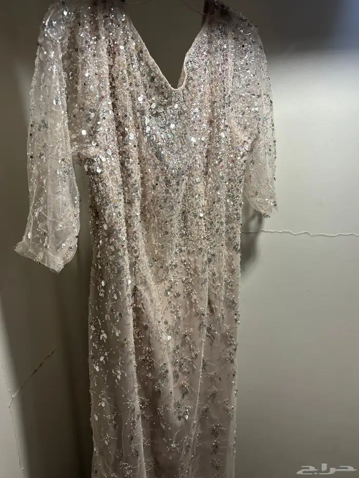 فستان أعراس تصميم خاص المقاس 2x ملبوس مرا واحده فقط 0