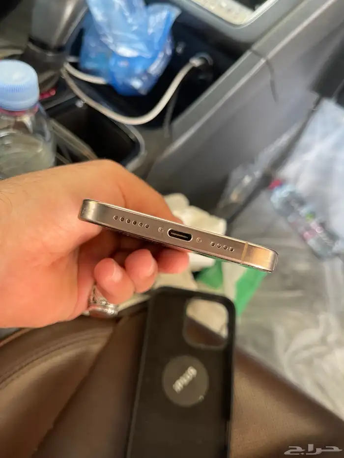 ايفون 16 بروو ماكس صحراوي 6