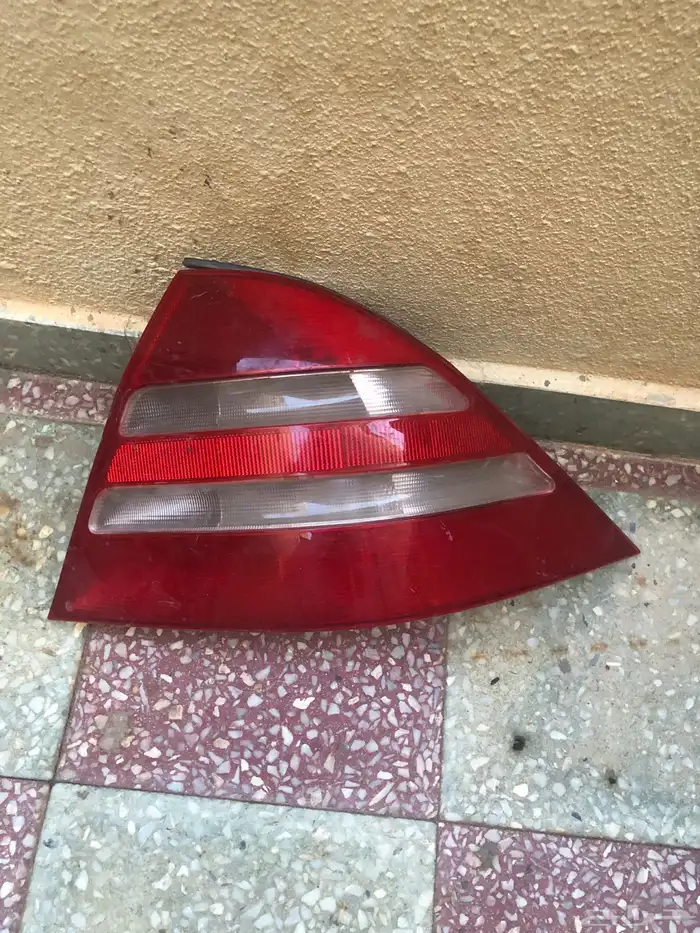 اسطب مرسيدس خلفي 0