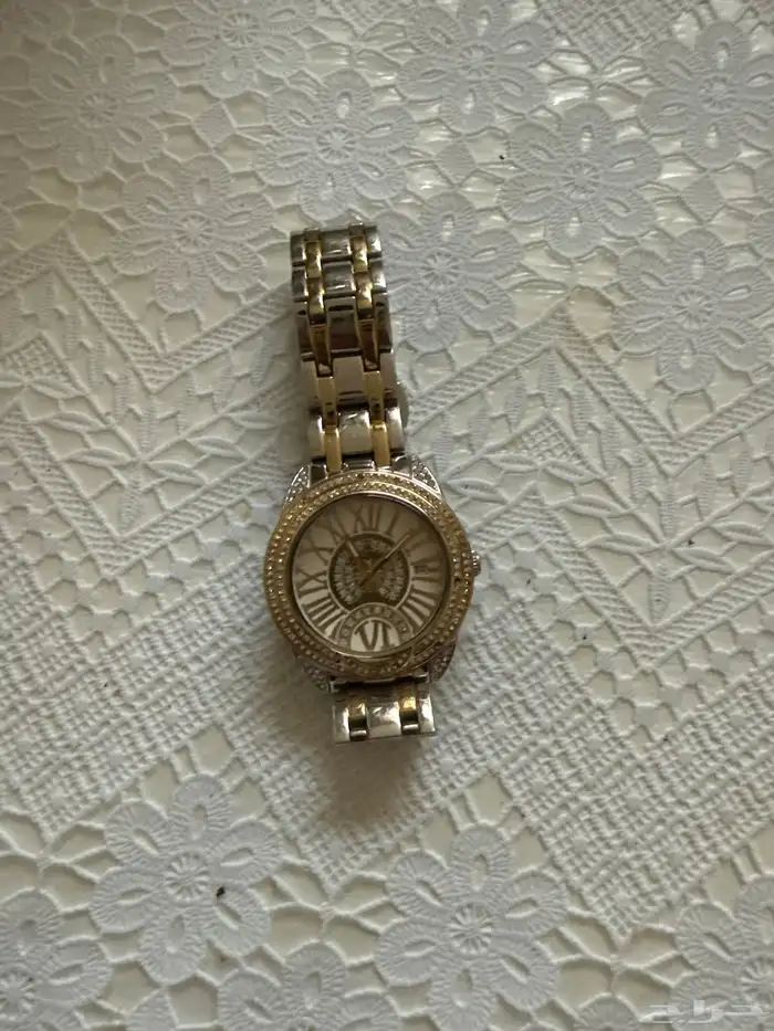 ساعات نسائية سعر واحدة 500 ساعه صفراء راديو سعر 1000 0