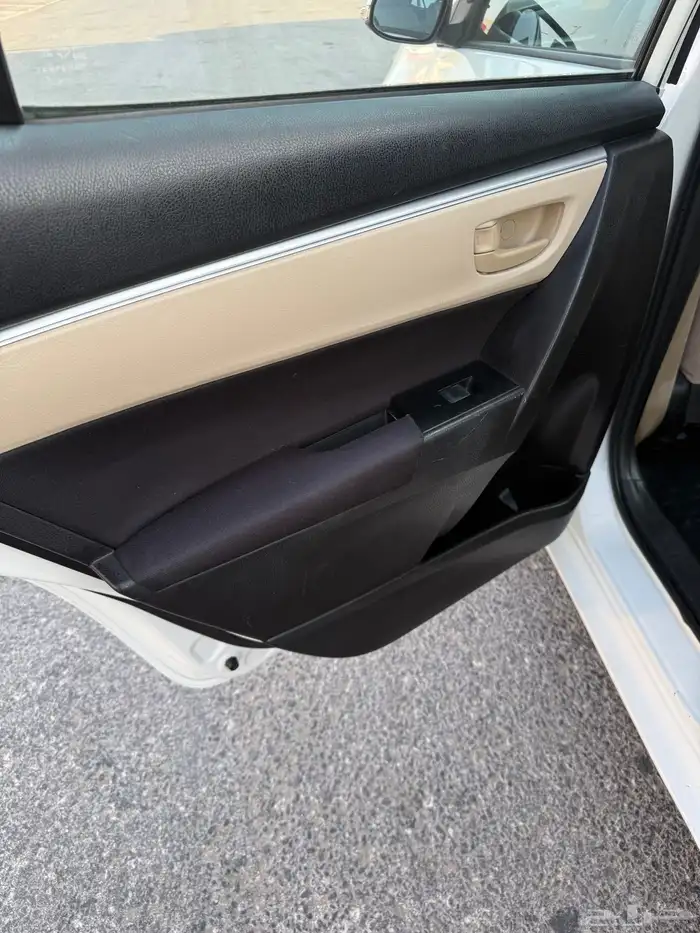 كورولا 2016 وكاله - عداد 302 الف كم 7