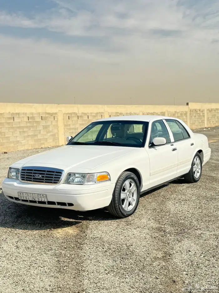 فورد فكتوريا 2011 للبيع 1