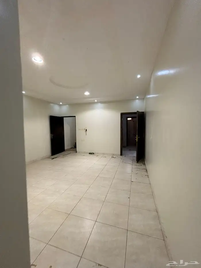 للايجار شقة في حي سلطانه 11