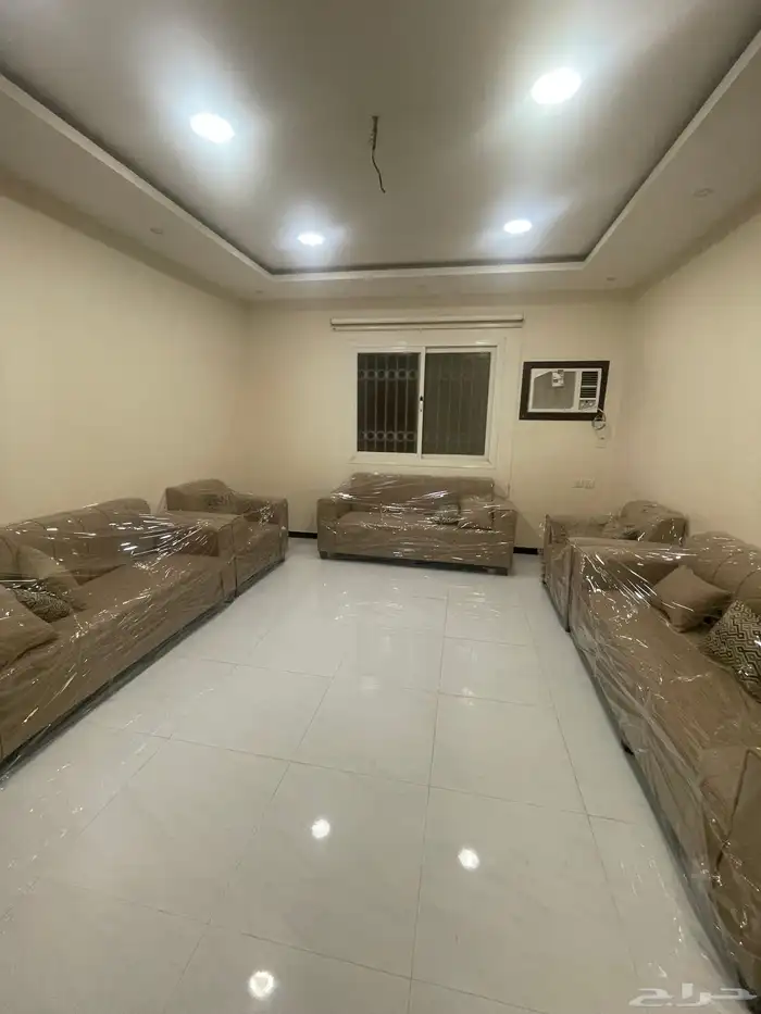 كنب جديد لم يستخدم بسعر 1800 فقط 6