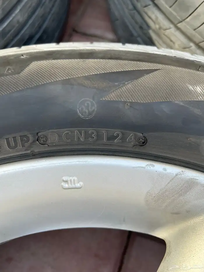 للبيع جنوط كامري فل 8