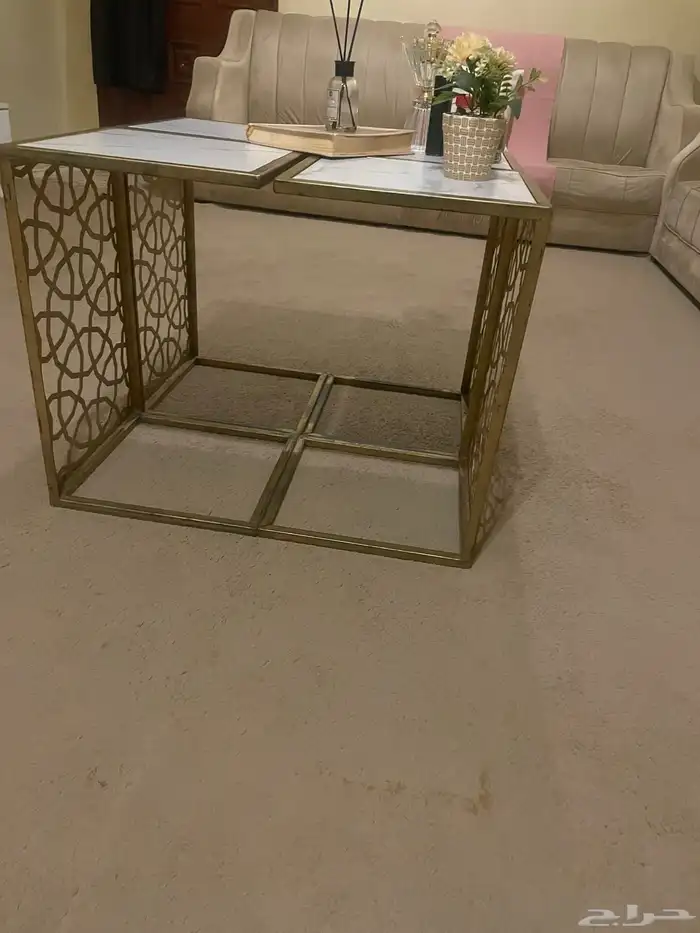 طاولات للبيع 2