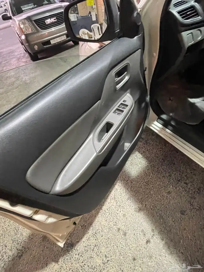 مستوبيشي فل 28