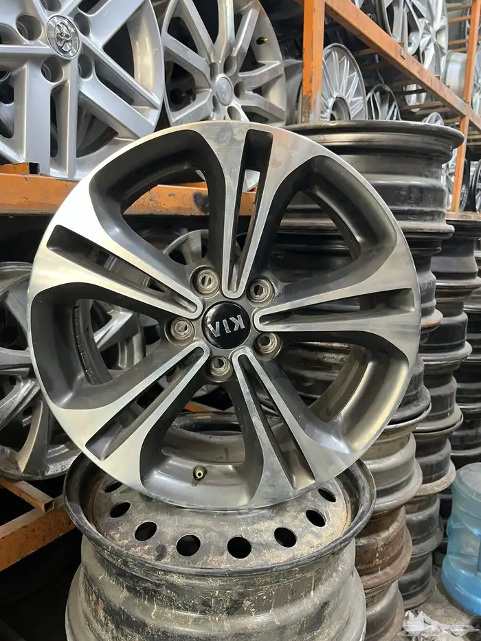 جنوط كيا سيراتو موديل2016 مقاس17 اصلي و كاله 2