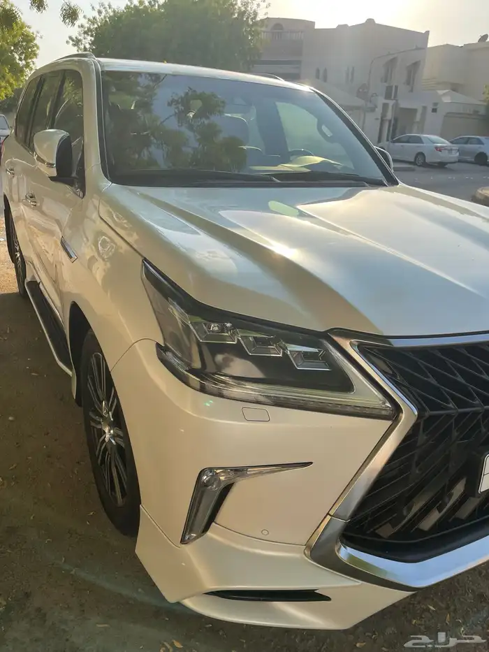 لكزس LX 570 2018 0