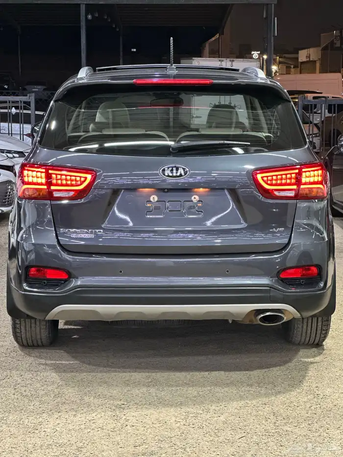 كيا سورنتو 2020 نص فل وكالة بدي محركات شرط 11