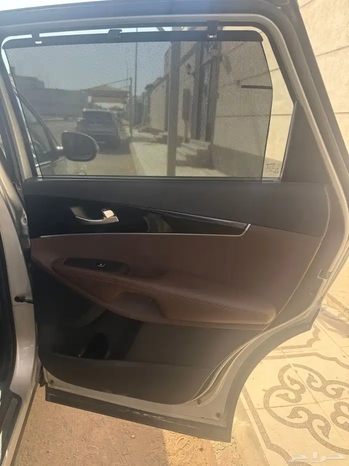 كيا سيورنتو 6