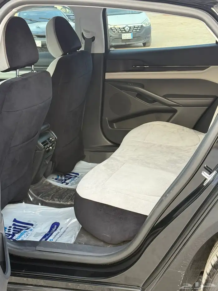 فورد توروس 2023 برقم مميز 6