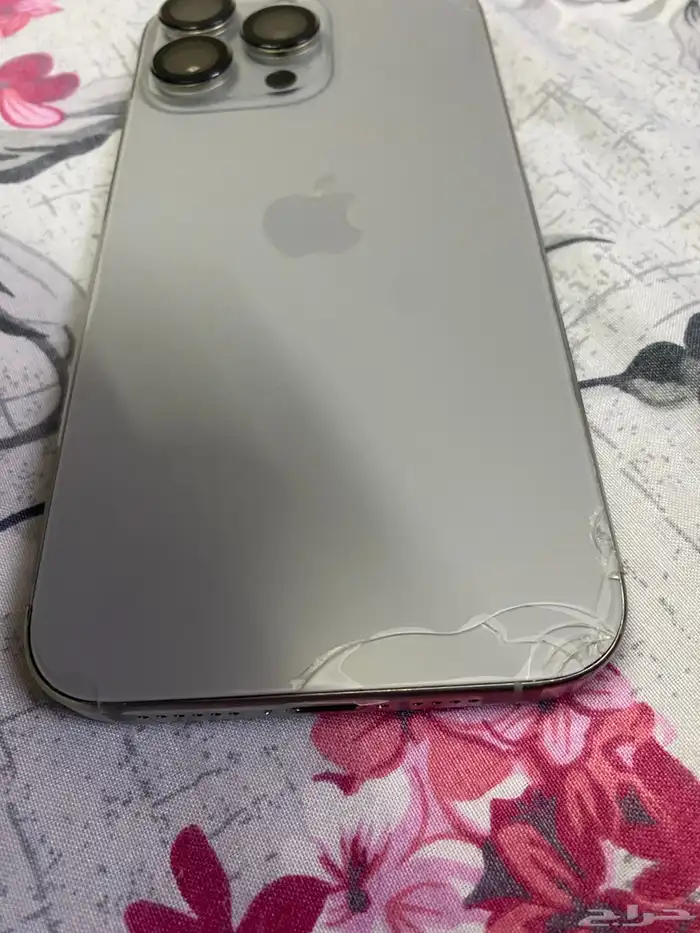 للبيع ايفون 15 برو ماكس .. او البدل 9