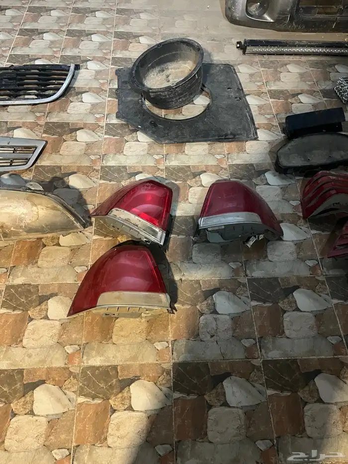 قطع غيار (كابرس -مرسيدس شبح- جيب ربع ) عدة شاحنات وجحوش . 3