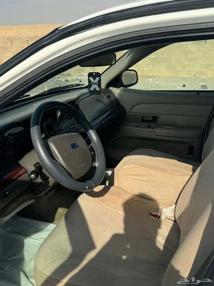 فورد فكتوريا 2011 للبيع 6