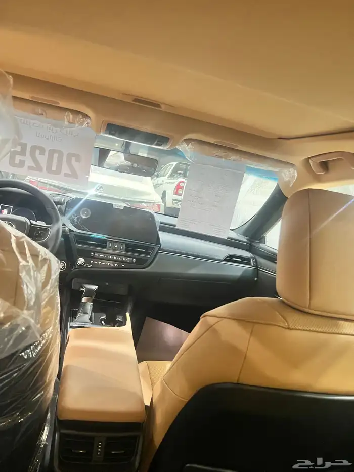 لكزس ES350 فئة CA وارد قطري 2025 3