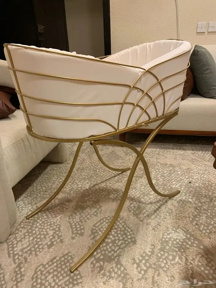 سرير اطفال استقبل جديد استخدم اقل من اسبوعين 1