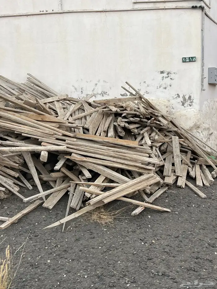 بقايا خشب عمائر 1