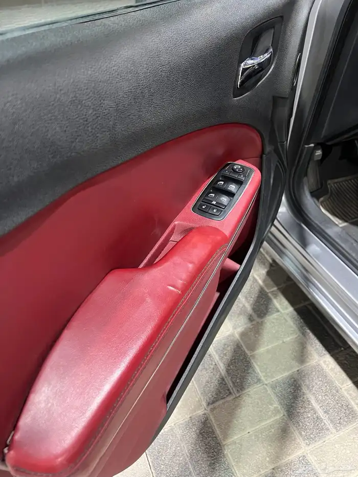 للبيع دودج تشارجر موديل 2014 8