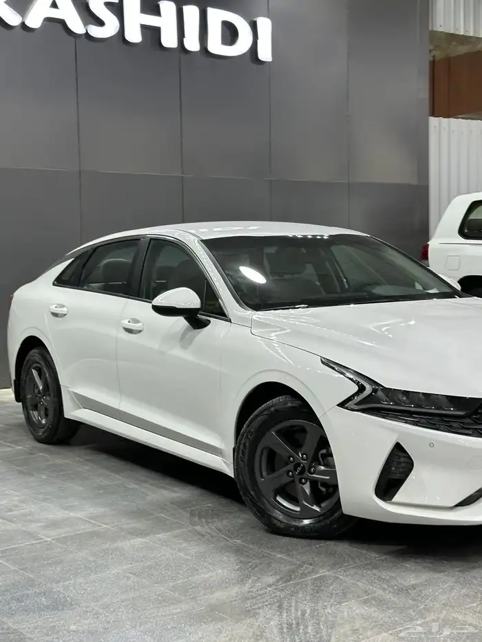 كيا K5 ستاندر 2022 لدى معرض(عبيد الرشيدي) 10