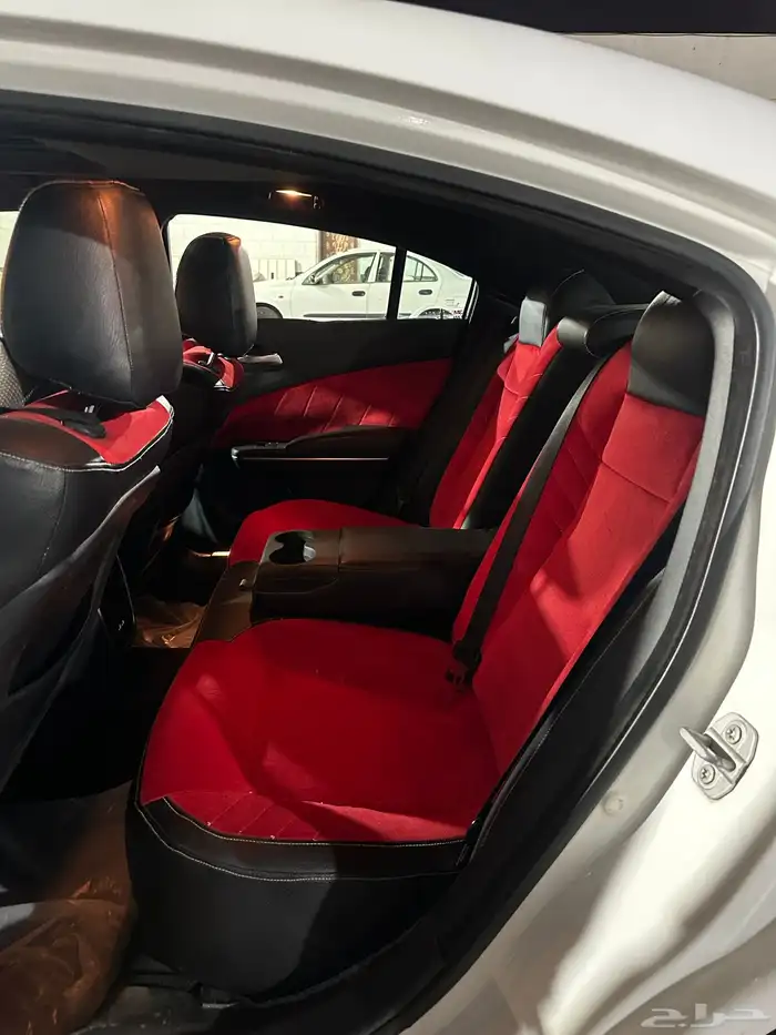 دوج تشارجر. 8 سلندر 2017 RT 6