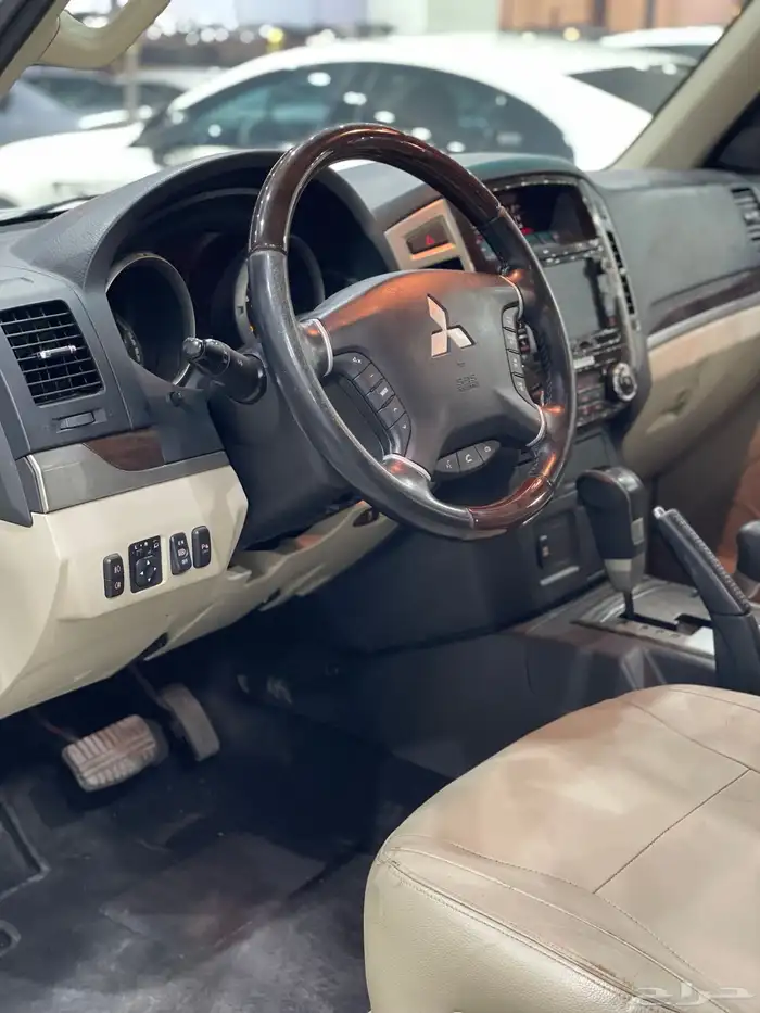 ميتسوبيشي باجيرو 2022 5