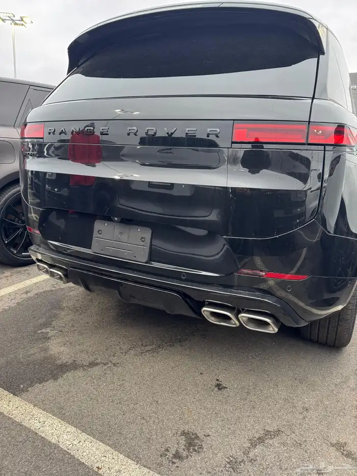 للبيع رانج روفر سبورت 2025 - V8 اصفارر وارد كندا 10