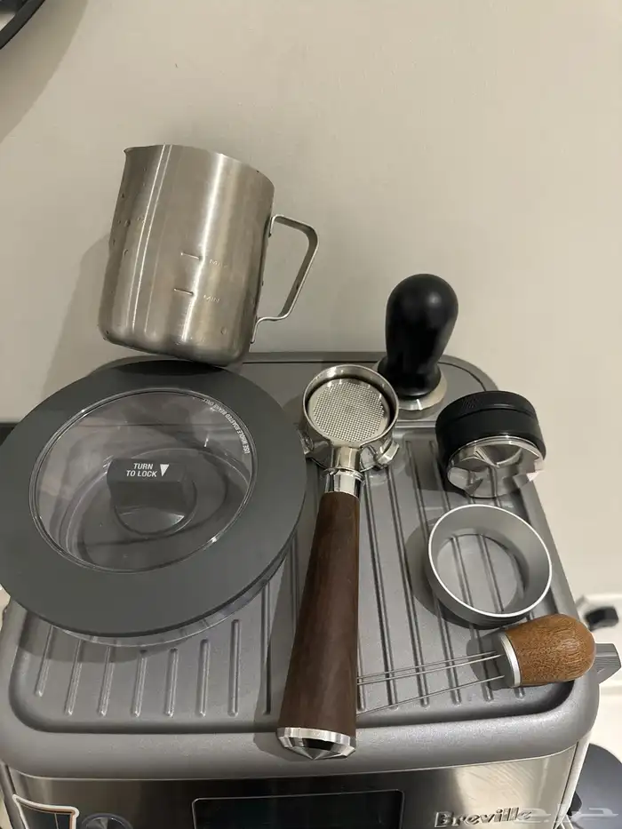 مكينة قهوة (Breville)pro باريستا 1