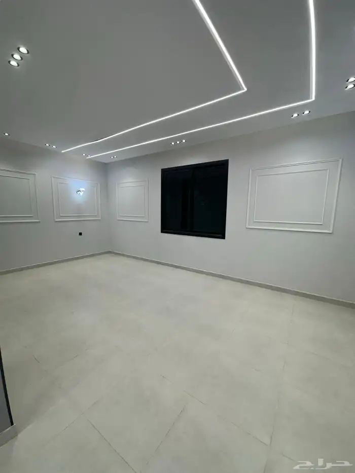 للبيع شقق علوية بسعر مناسب جدا بجوار المدارس حي الموسي 11