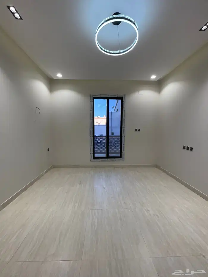 للبيع شقق ارضيه وشقق علويه من 430 الف حى المصيف 25