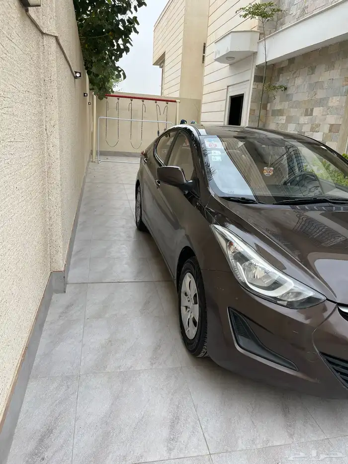 إلنترا 2016 مكينه كبيره2000 ممشى قليل نظيف مرفق فحص كمبيوتر 4