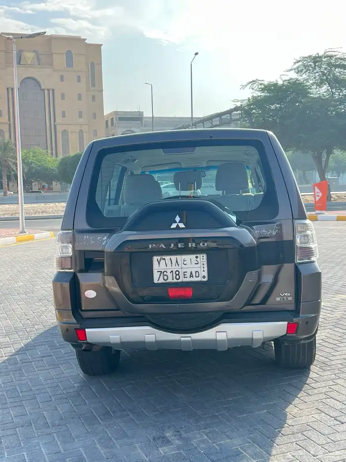 ميتسوبيشي باجيرو 2016 8