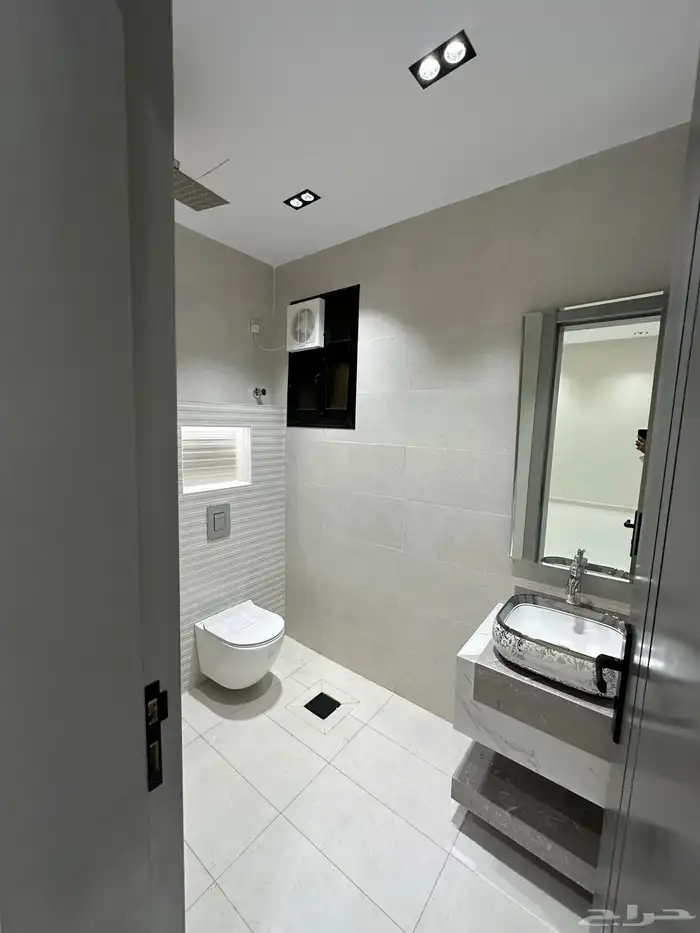 شقق ارضية وعلوية بحي التحلية مكتمل الخدمات اسعار مناسبة جدا 11