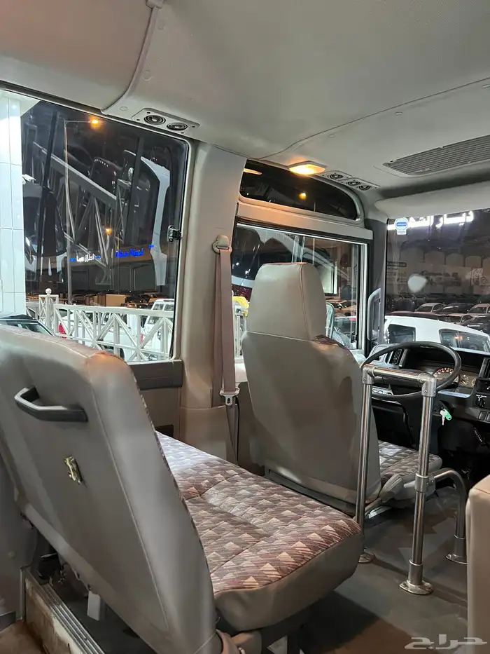 للبيع باص نيسان سيفيليان موديل 2008 ممشي قليل 16