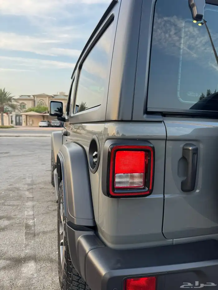 جيب رانجلر 2023 سبورت 14