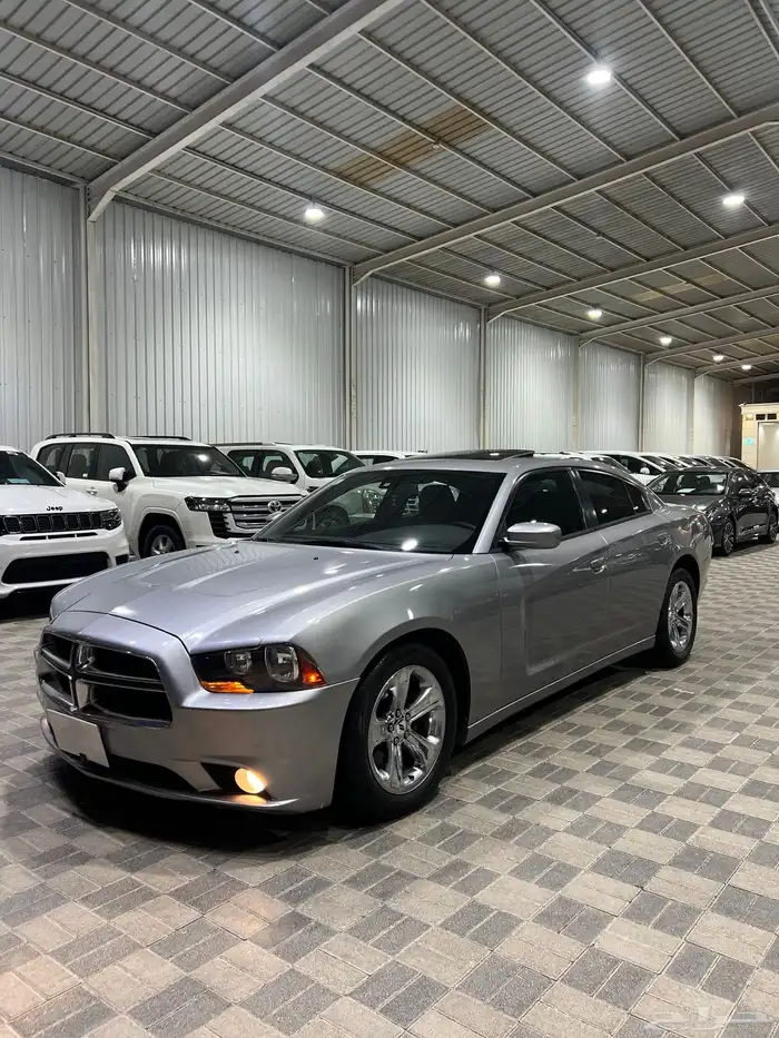 للبيع دودج تشارجر موديل 2014 2